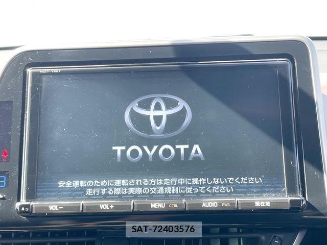 Toyota C-HR 2017-02 8054350-2