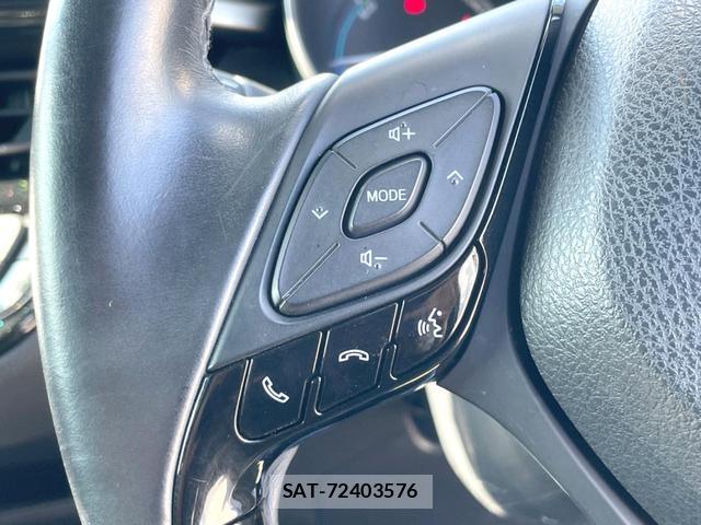Toyota C-HR 2017-02 8054350-5