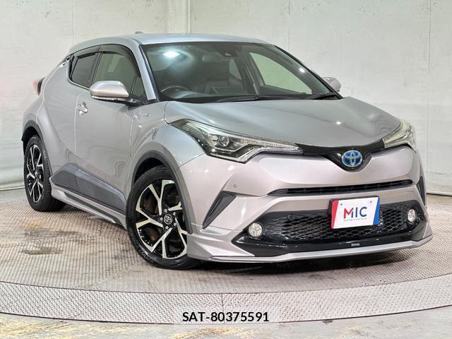 Toyota C-HR 2017-02 8054457-12