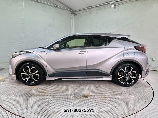 Toyota C-HR 2017-02 8054457-19