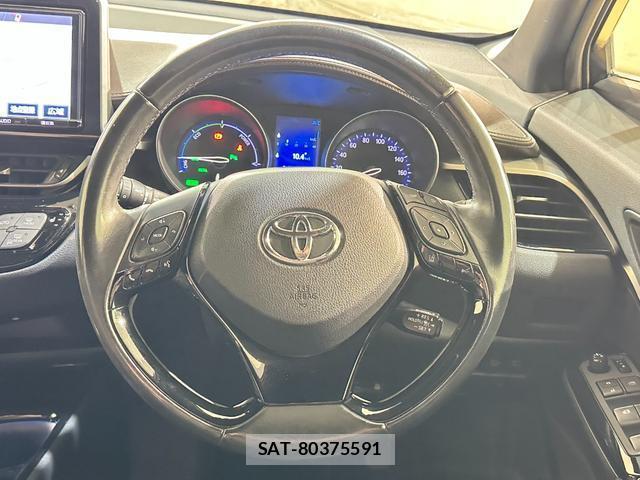 Toyota C-HR 2017-02 8054457-7