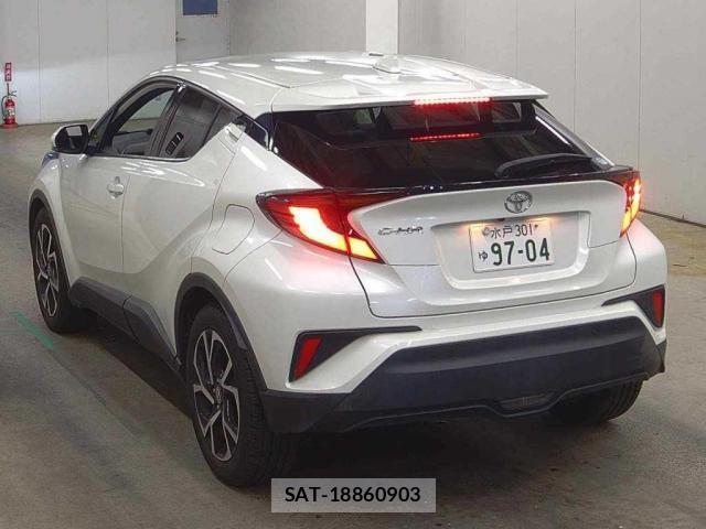 Toyota C-HR 2019-10 8054731-1