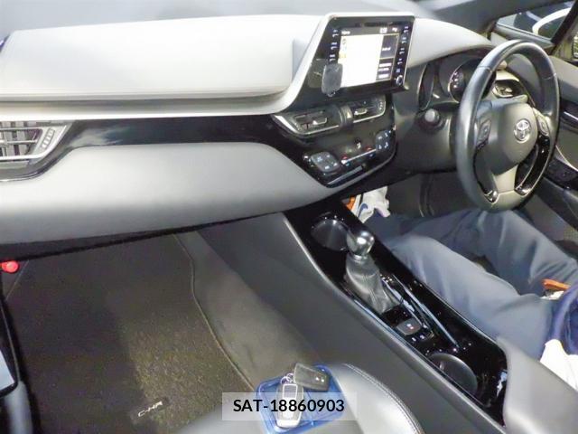 Toyota C-HR 2019-10 8054731-2