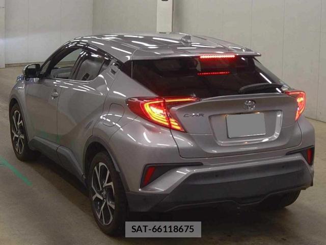Toyota C-HR 2019-12 8054737-1