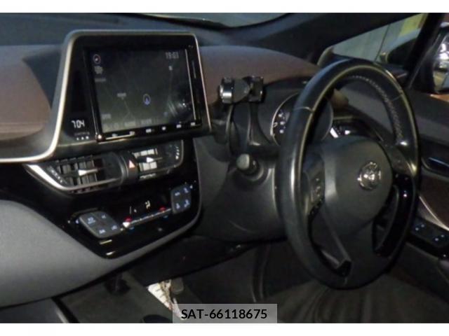 Toyota C-HR 2019-12 8054737-2
