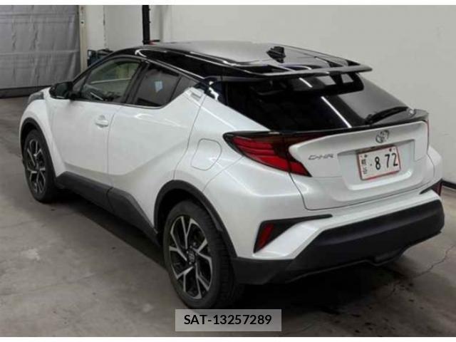 Toyota C-HR 2022-03 8054752-4