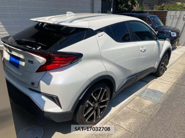 Toyota C-HR 2021-08 8054920-13