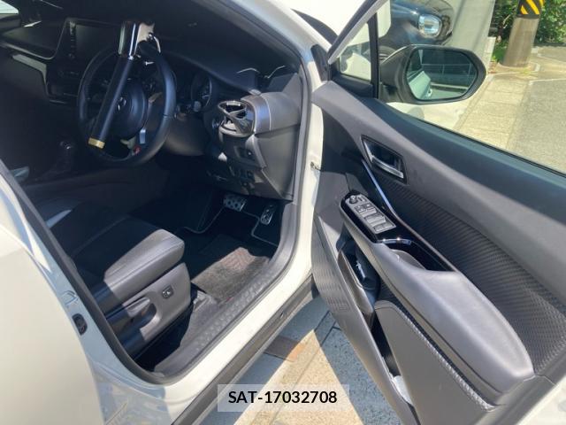 Toyota C-HR 2021-08 8054920-16