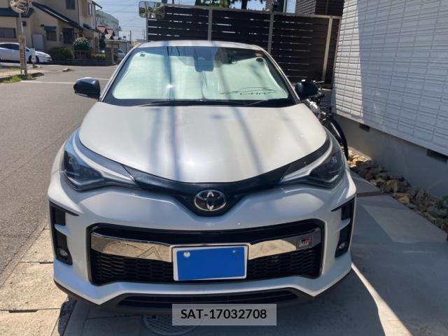 Toyota C-HR 2021-08 8054920-2