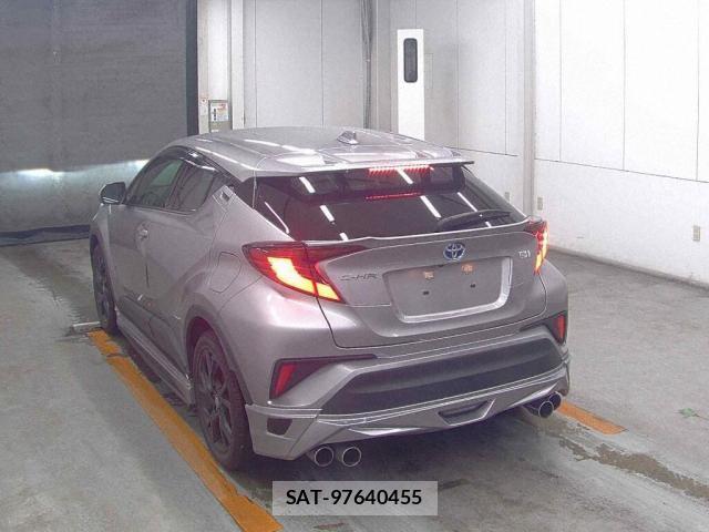 Toyota C-HR 2021-07 8055411-1