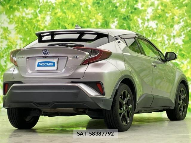 Toyota C-HR 2019-03 8056136-2