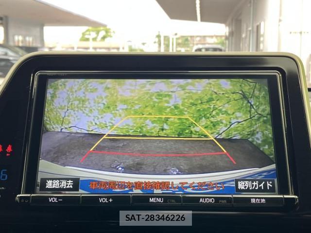 Toyota C-HR 2018-06 8056154-10