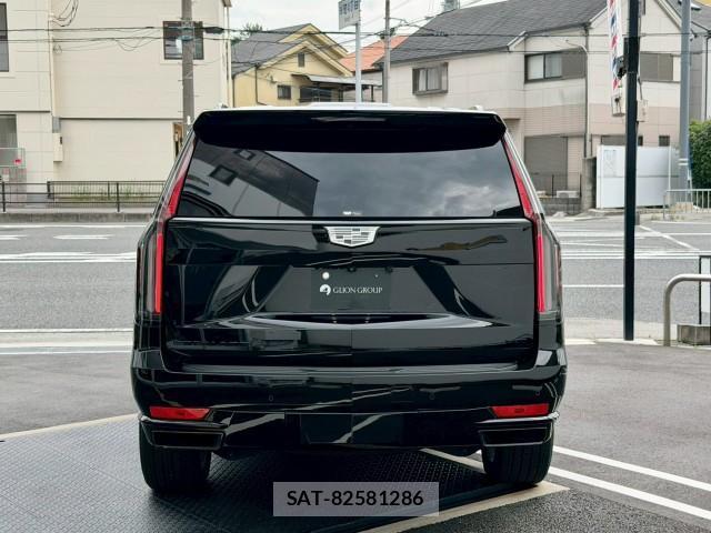Cadillac ESCALADE 2024-08 8055878-4
