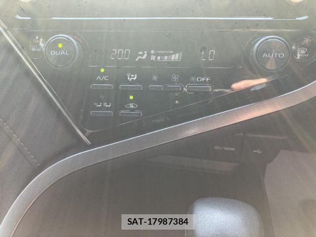 Toyota CAMRY 2020-03 8054135-11