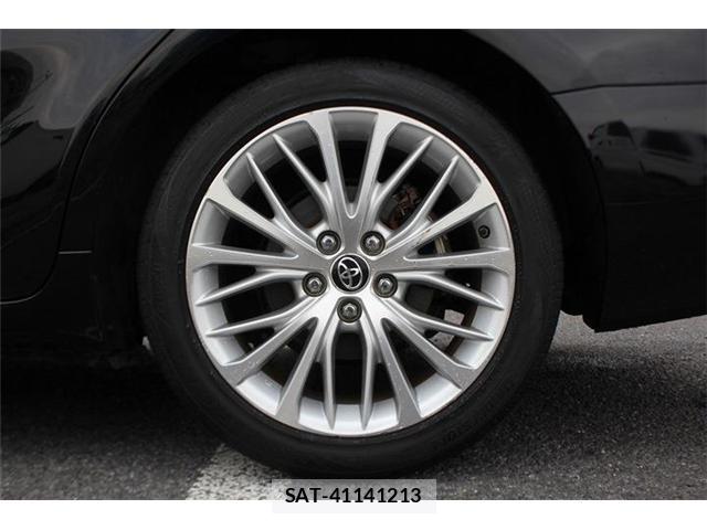 Toyota CAMRY 2018-02 8054928-17