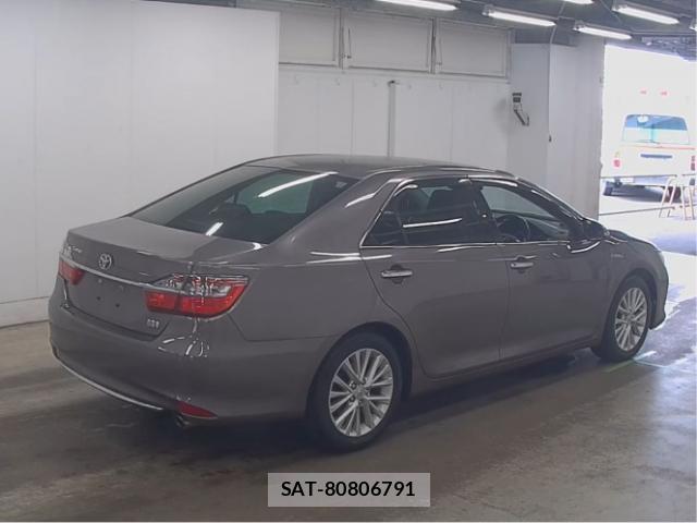 Toyota CAMRY 2017-03 8055653-1