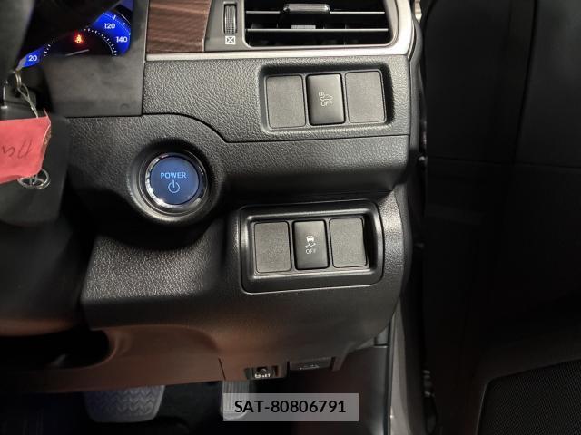 Toyota CAMRY 2017-03 8055653-16