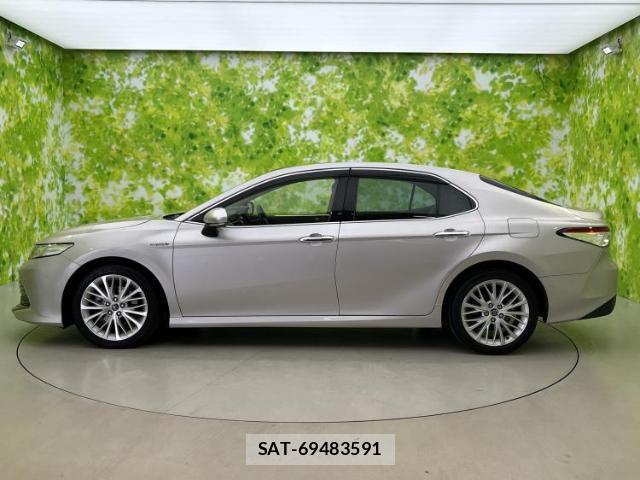 Toyota CAMRY 2017-11 8056101-1