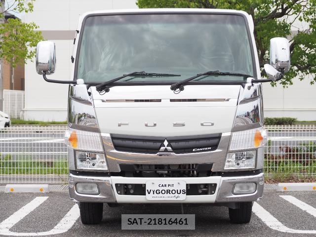 MITSUBISHI FUSO CANTER 2017-05 8054083-1