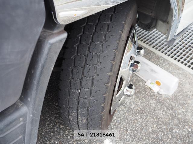 MITSUBISHI FUSO CANTER 2017-05 8054083-18