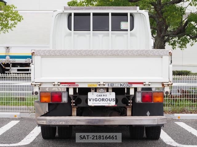MITSUBISHI FUSO CANTER 2017-05 8054083-3