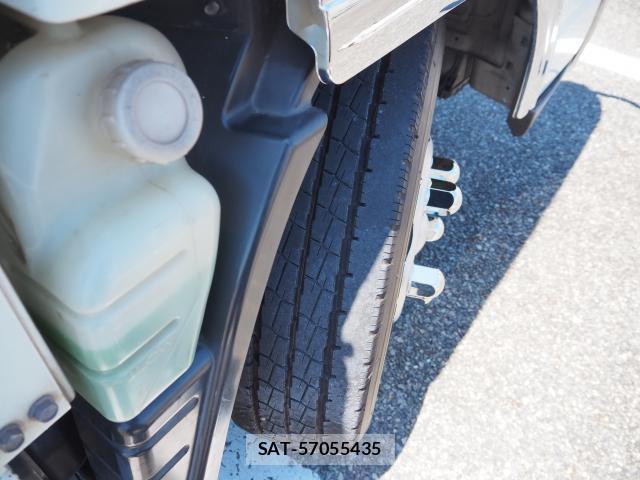 MITSUBISHI FUSO CANTER 2012-09 8054084-18