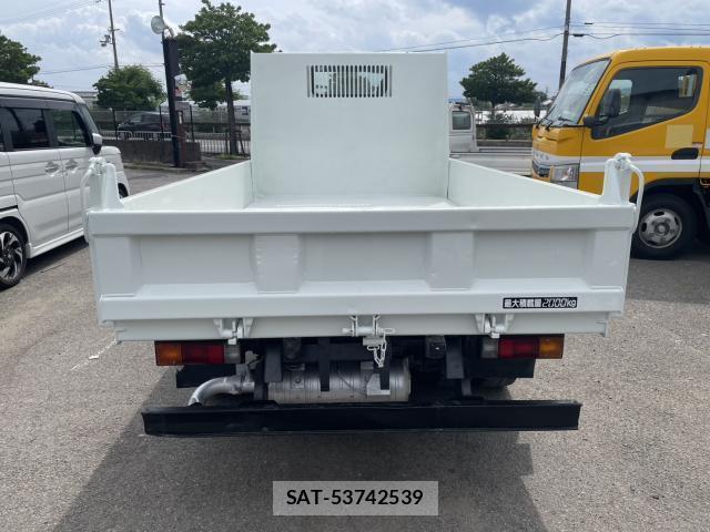 MITSUBISHI FUSO CANTER 2021-03 8054332-12