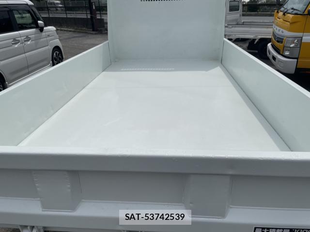 MITSUBISHI FUSO CANTER 2021-03 8054332-4