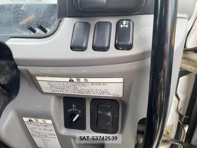 MITSUBISHI FUSO CANTER 2021-03 8054332-9
