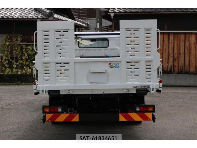 MITSUBISHI FUSO CANTER 2026-04 8055864-14