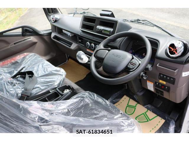 MITSUBISHI FUSO CANTER 2026-04 8055864-15