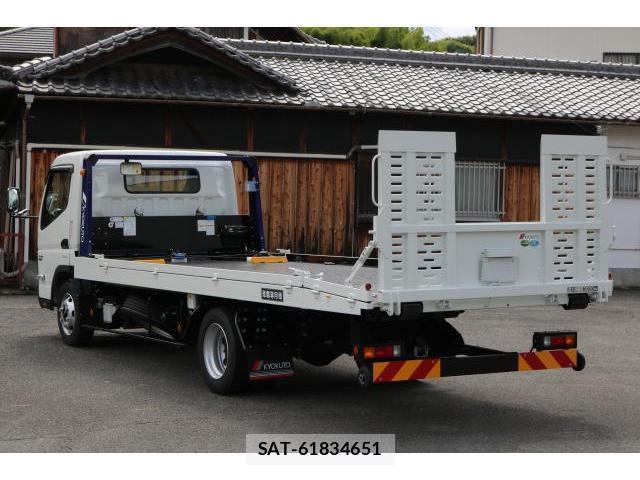 MITSUBISHI FUSO CANTER 2026-04 8055864-4
