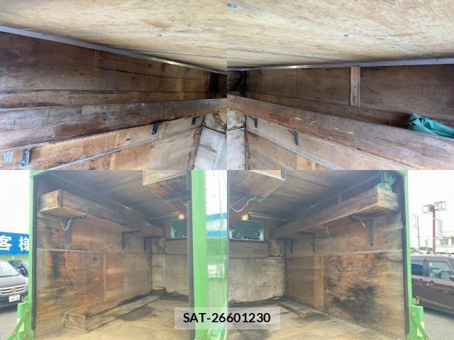 MITSUBISHI FUSO CANTER 2008-10 8056074-8