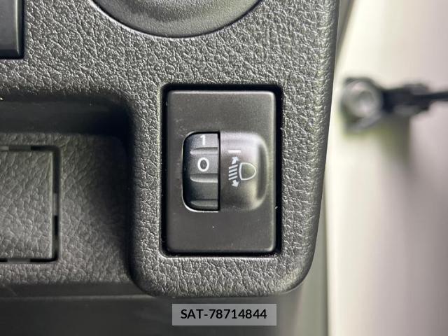 Mazda CAROL 2023-02 8056127-16