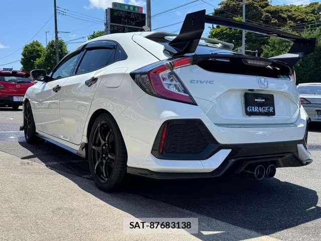 Honda CIVIC 2018-09 8053967-1
