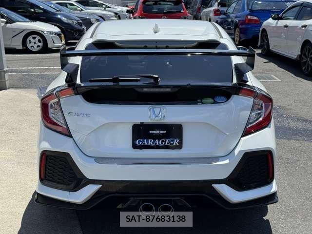 Honda CIVIC 2018-09 8053967-12