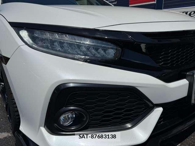 Honda CIVIC 2018-09 8053967-16