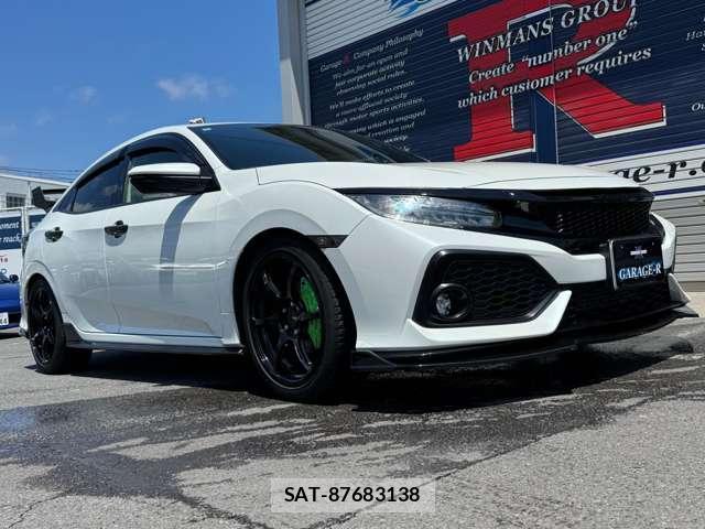 Honda CIVIC 2018-09 8053967-6