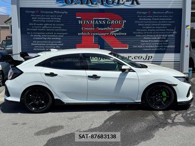 Honda CIVIC 2018-09 8053967-8