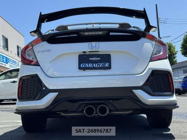 Honda CIVIC 2018-02 8053973-13