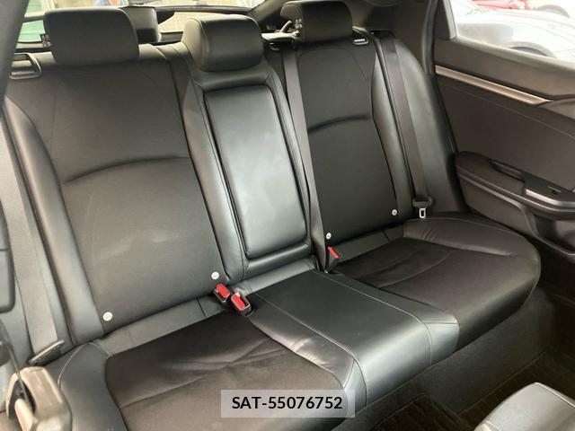 Honda CIVIC 2021-03 8054898-14