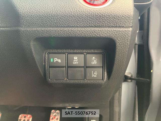 Honda CIVIC 2021-03 8054898-9
