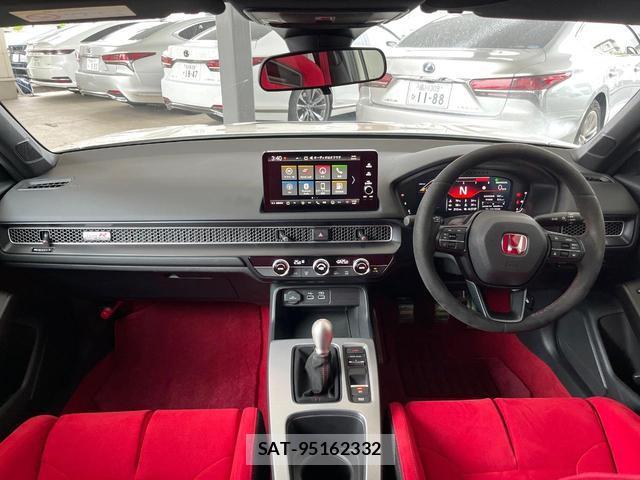 Honda CIVIC 2024-04 8055438-1