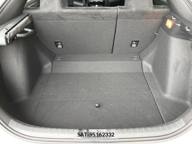 Honda CIVIC 2024-04 8055438-10