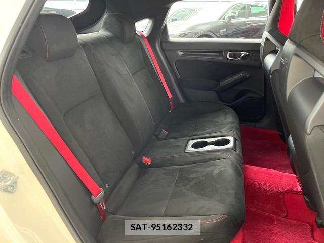 Honda CIVIC 2024-04 8055438-9