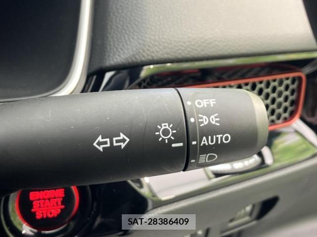 Honda CIVIC 2024-09 8056243-15