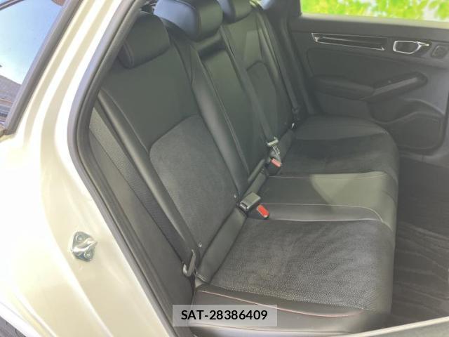 Honda CIVIC 2024-09 8056243-4