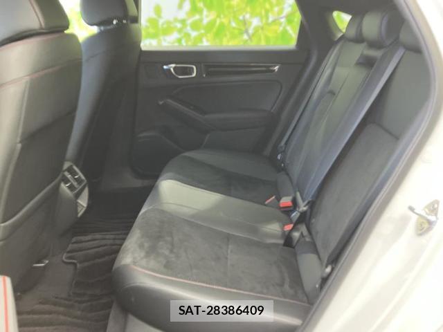 Honda CIVIC 2024-09 8056243-6