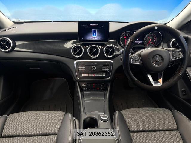 Mercedes Benz CLA-CLASS 2018-06 8053488-1