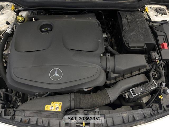 Mercedes Benz CLA-CLASS 2018-06 8053488-19